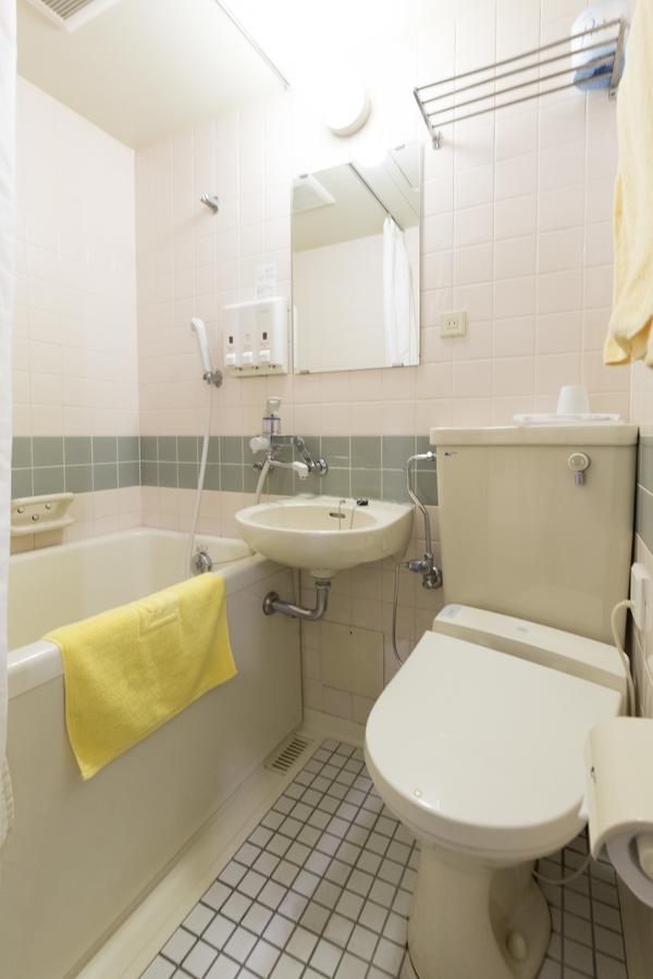 Business Hotel Serikawa Хиконе Номер фото