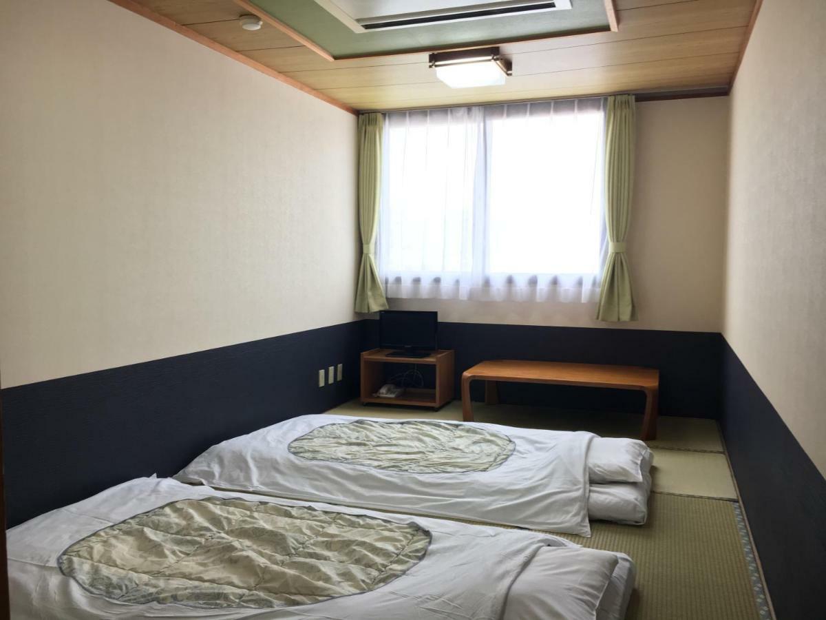 Business Hotel Serikawa Хиконе Экстерьер фото