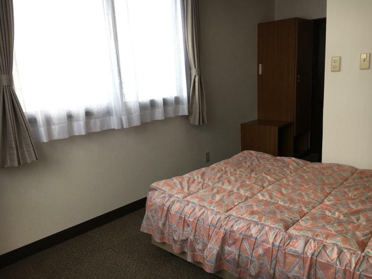 Business Hotel Serikawa Хиконе Экстерьер фото